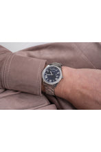 Load image into Gallery viewer, Female Watch GW0307L1