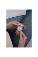 Load image into Gallery viewer, Female Watch GW0380L1