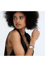 Load image into Gallery viewer, Female Watch METROPOLITAN Collection R2453159503