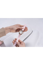 Load image into Gallery viewer, Female Watch GW0034L3
