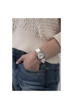 Load image into Gallery viewer, Female Watch GW0381L1