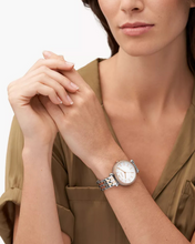 Load image into Gallery viewer, Tillie Female Watch BQ3901