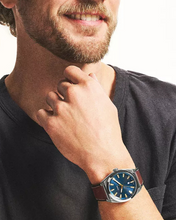 Load image into Gallery viewer, Everett Male Watch FS6115