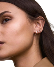 Load image into Gallery viewer, Gold Earring DW00400864
