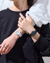 Load image into Gallery viewer, Collection Female Watch LQ-24B-7BEF