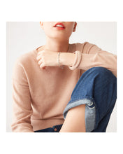 Load image into Gallery viewer, Sutton Female Bracelet JF02854998
