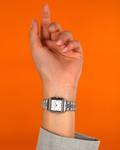 Load image into Gallery viewer, Female DAFNE Watch R0153175501