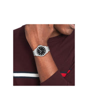 Load image into Gallery viewer, Lars Male Watch 1710692