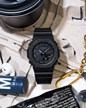 Load image into Gallery viewer, G-Shock Female Watch GMA-P2100BB-1AER