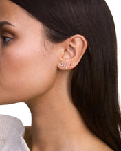 Load image into Gallery viewer, Gold Earring DW00400865